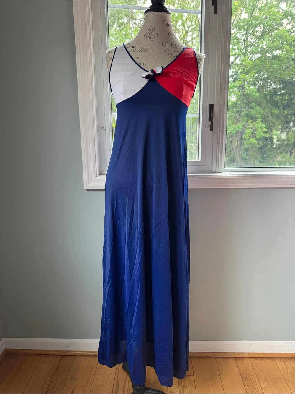 Lorraine vintage red white blue gown & bed jacket‎ set EUC XS/S